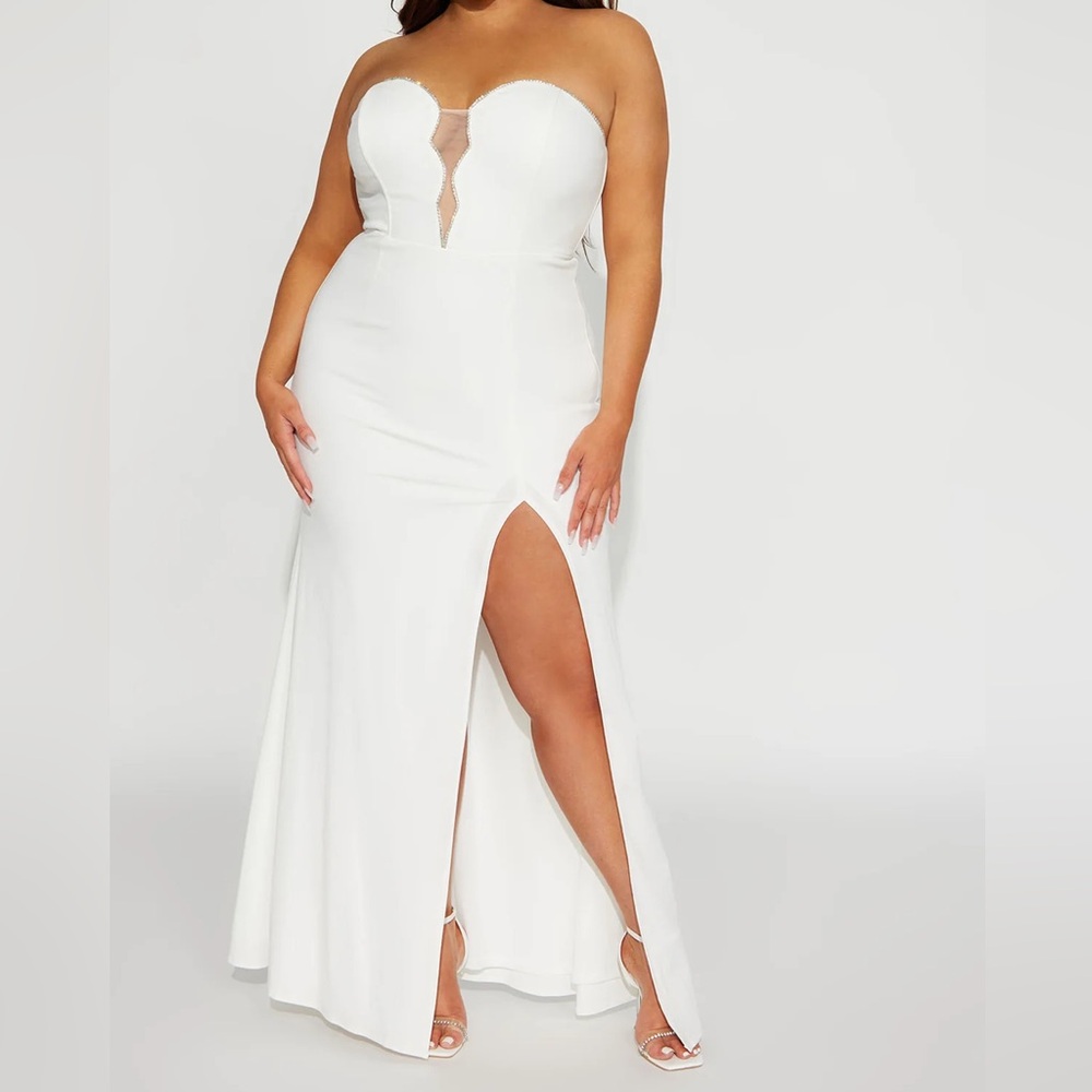 NWT - Fashion Nova Watch Me Embeilished
Max Dress